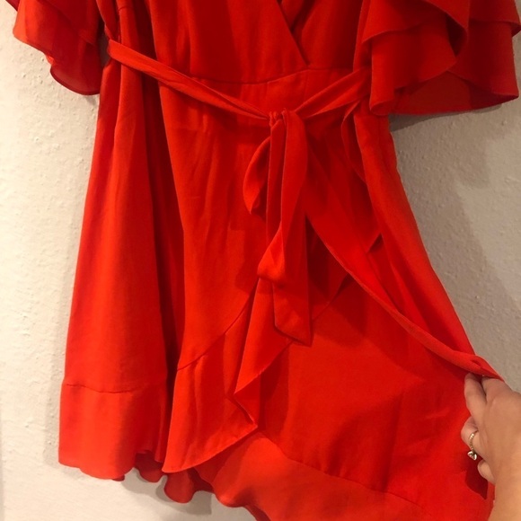 City Chic Isabella Dress - tigerlily size L (18/20) - Picture 8 of 13